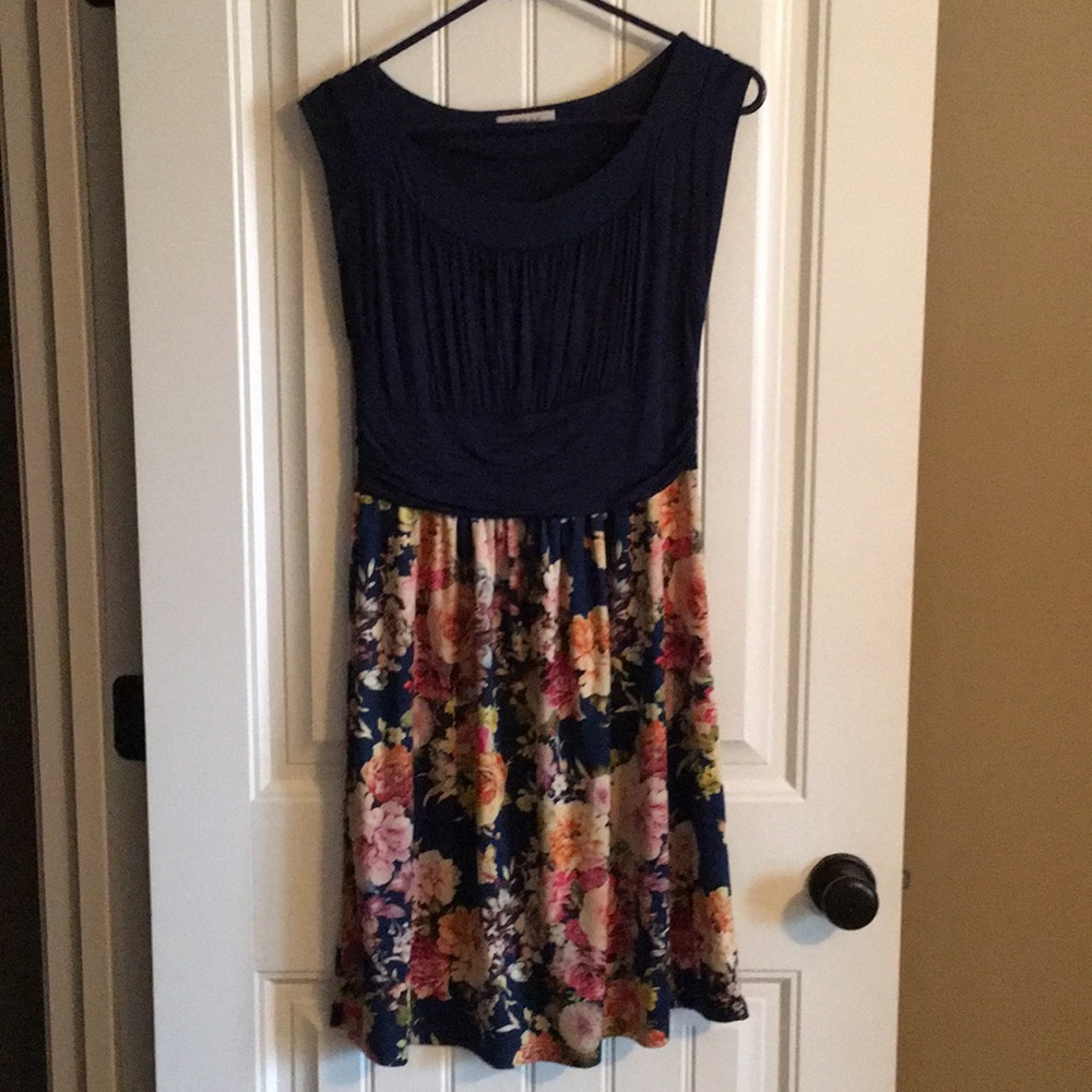Crew navy blue neck dress with a floral bottom